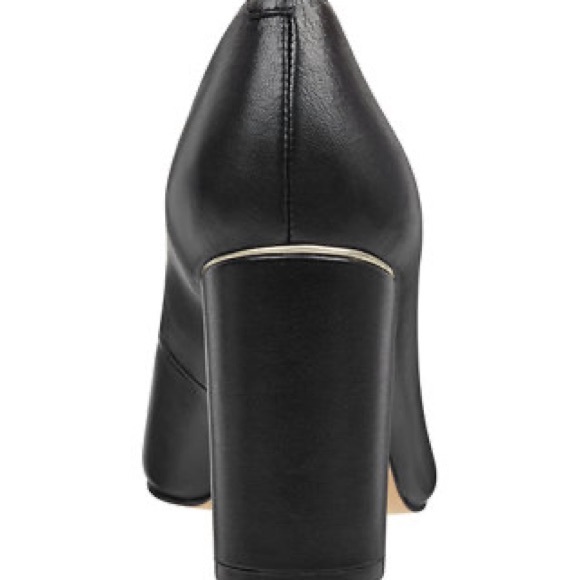 Marc Fisher
Viviene Pumps - Picture 3 of 5